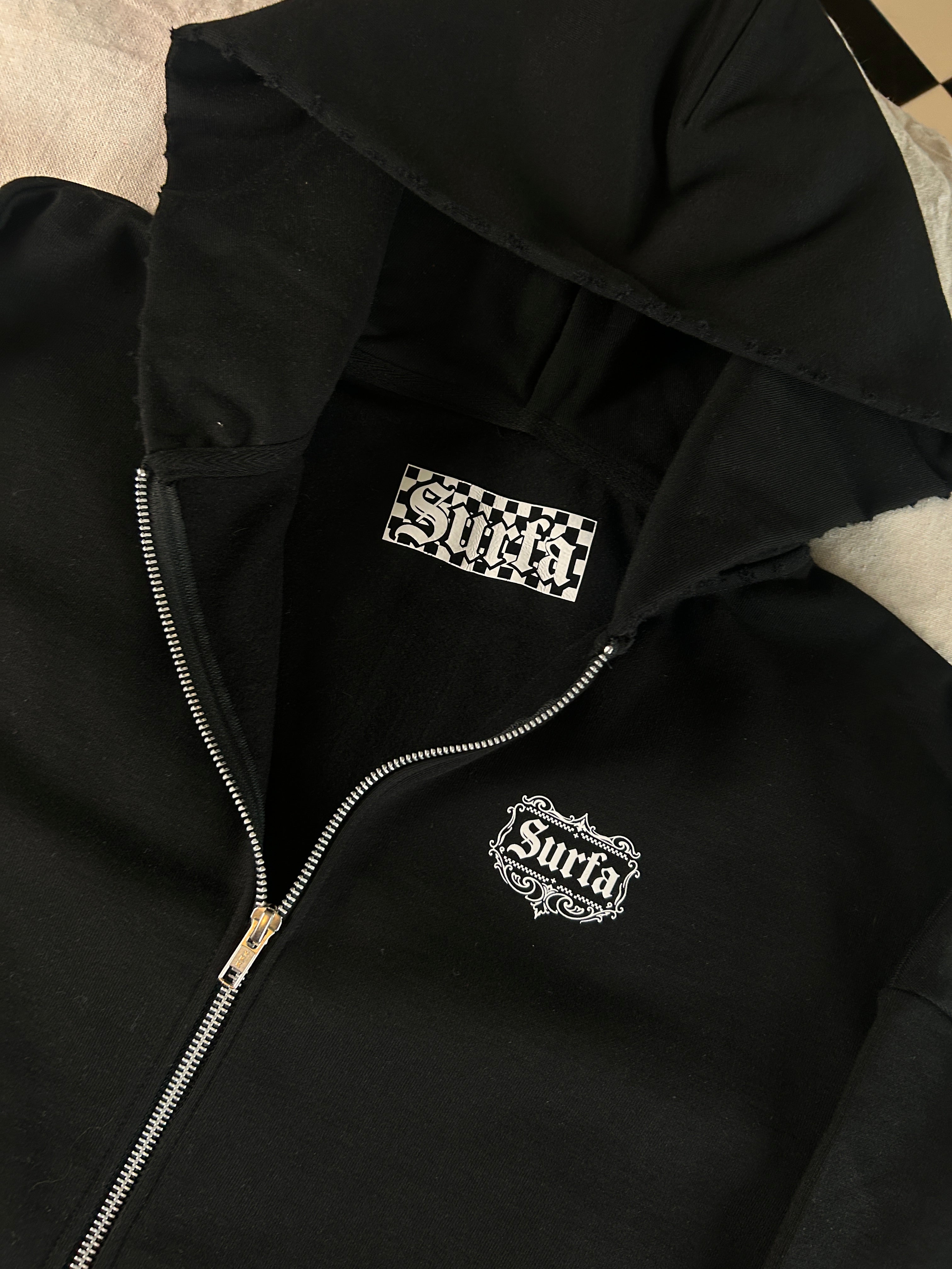 Crest Heavyweight Zip Hoodie
